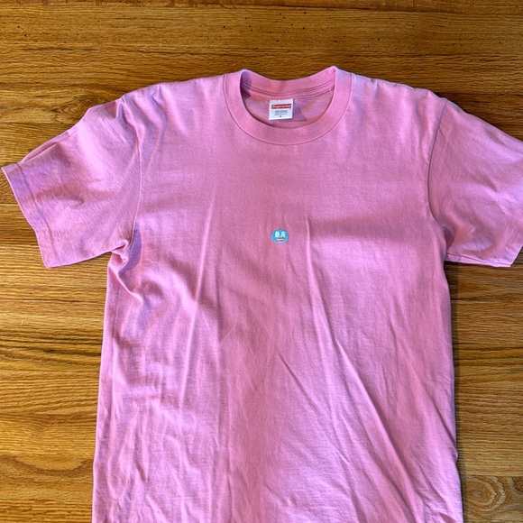 Supreme Light Pink T-Shirt size S - Picture 2 of 5